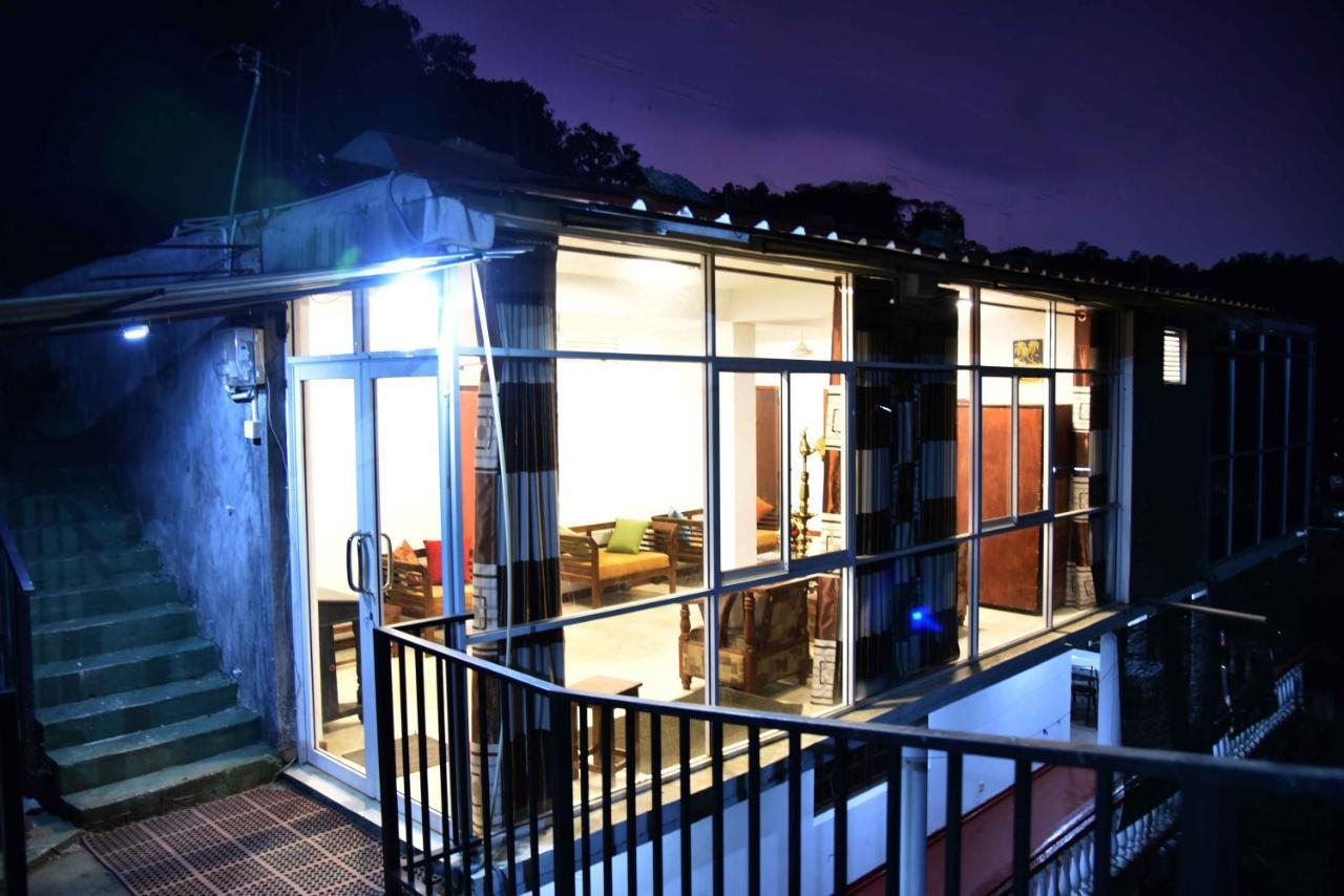Lodge In 611 Κάντι Εξωτερικό φωτογραφία